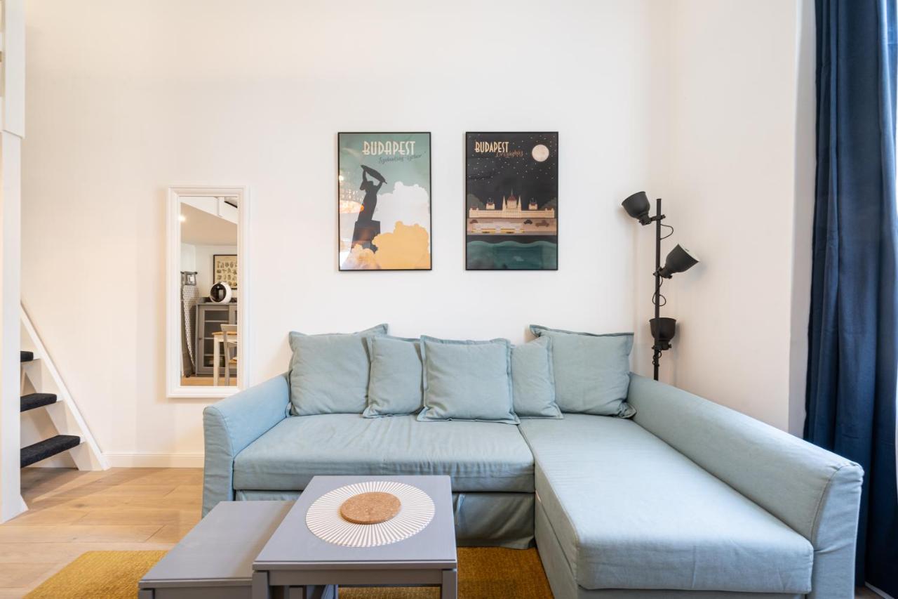Youth Motive Studio With Gallery Budapest Exterior photo